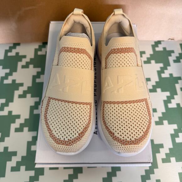 APL Women’s Athletic Shoe Trainers Size 5 NWT Slip On TechLoom Bliss Tan Cream - Picture 6 of 8